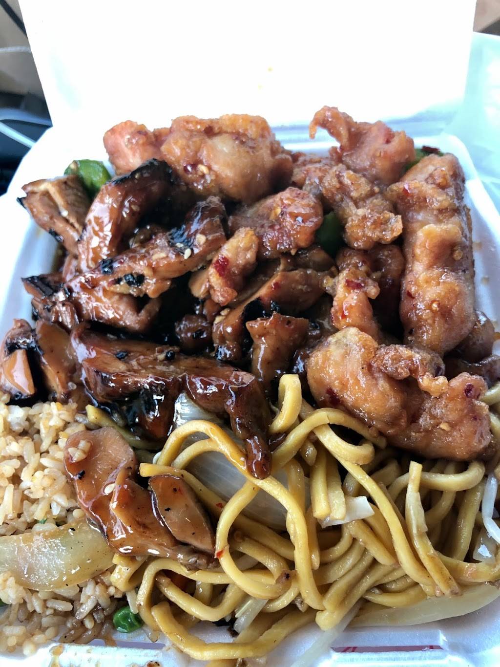 Asia Wok Teppanyaki & Chinese Food | restaurant | 1900 Main St #105, San Diego, CA 92113, USA | 6195016666 OR +1 619-501-6666