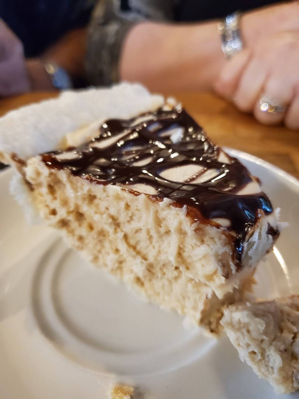 White Oak Grill, LLC | restaurant | 102 W Main St, Exline, IA 52555, USA | 6416582399 OR +1 641-658-2399