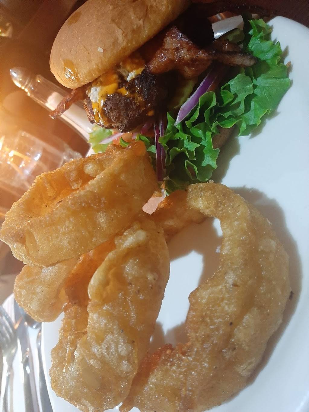 The Parlour Pub | restaurant | 28 California St, Valley Springs, CA 95252, USA | 2097727145 OR +1 209-772-7145