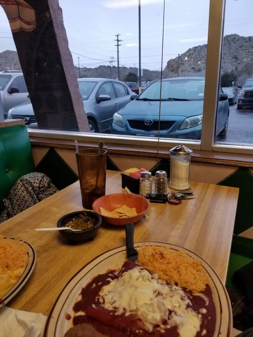 El Rincon De Cortez | restaurant | 3415 Sun Bowl Dr, El Paso, TX 79902, USA | 9155442808 OR +1 915-544-2808