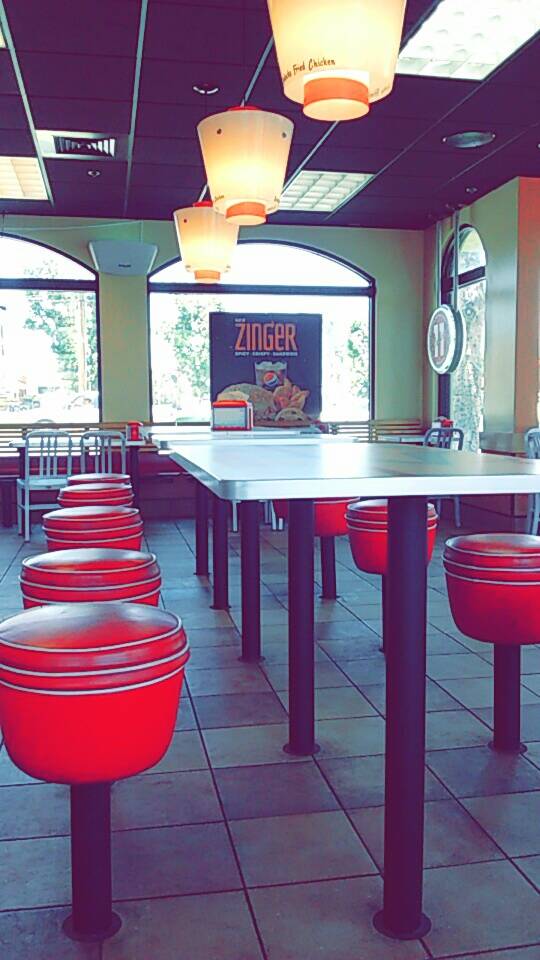 KFC | restaurant | 16931 E Foothill Blvd, Fontana, CA 92335, USA | 9093504817 OR +1 909-350-4817