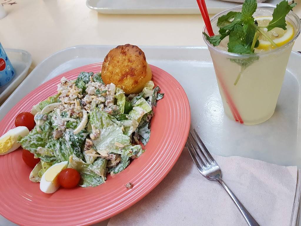 Boardwalk Pizza & Pasta | restaurant | 1313 S, Disneyland Dr, Anaheim, CA 92802, USA | 7147813463 OR +1 714-781-3463