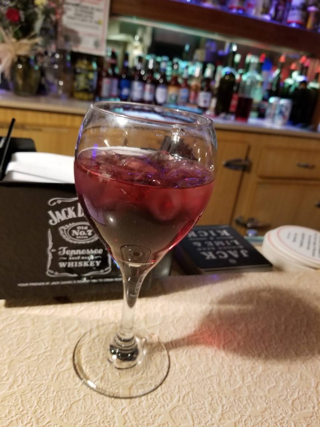 Twisted Vines | restaurant | 100 N Main St, Potosi, WI 53820, USA | 6087632048 OR +1 608-763-2048