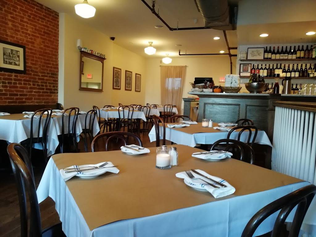 Thames Street Oyster House | restaurant | 1728 Thames St, Baltimore, MD 21231, USA | 4434497726 OR +1 443-449-7726