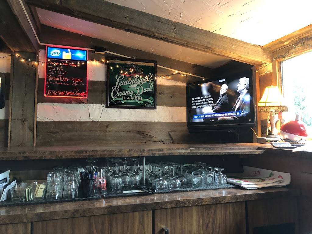 Docs Dry Dock | restaurant | N38W27091 Parkside Rd, Pewaukee, WI 53072, USA | 2626919947 OR +1 262-691-9947