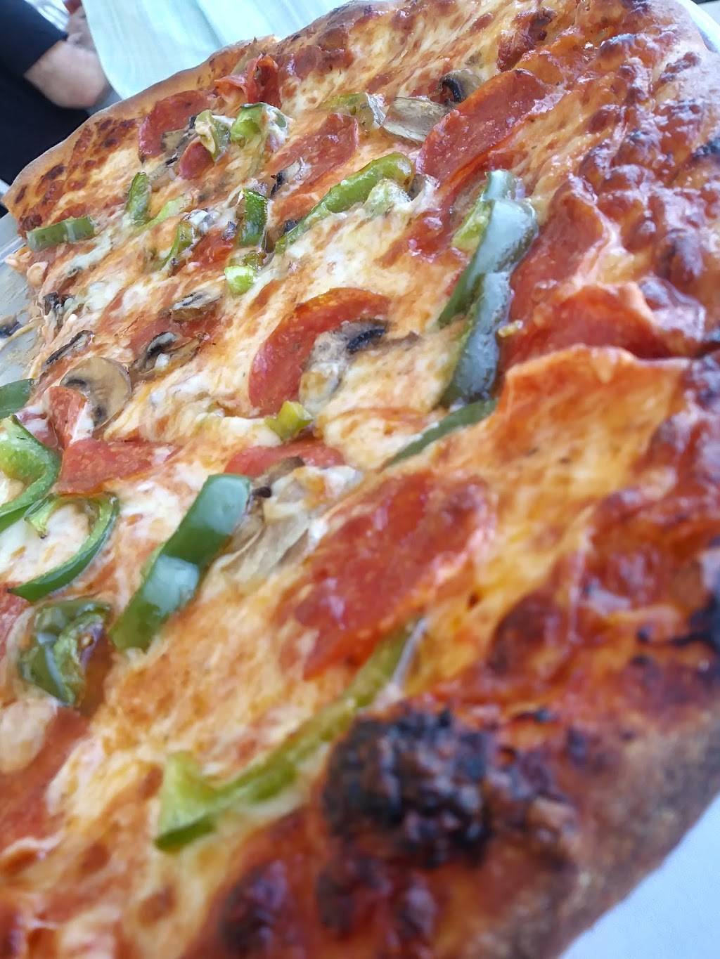 Old Tavernier Restaurant & Lounge | night club | 90311 Old Hwy, Tavernier, FL 33070, USA | 3058526012 OR +1 305-852-6012