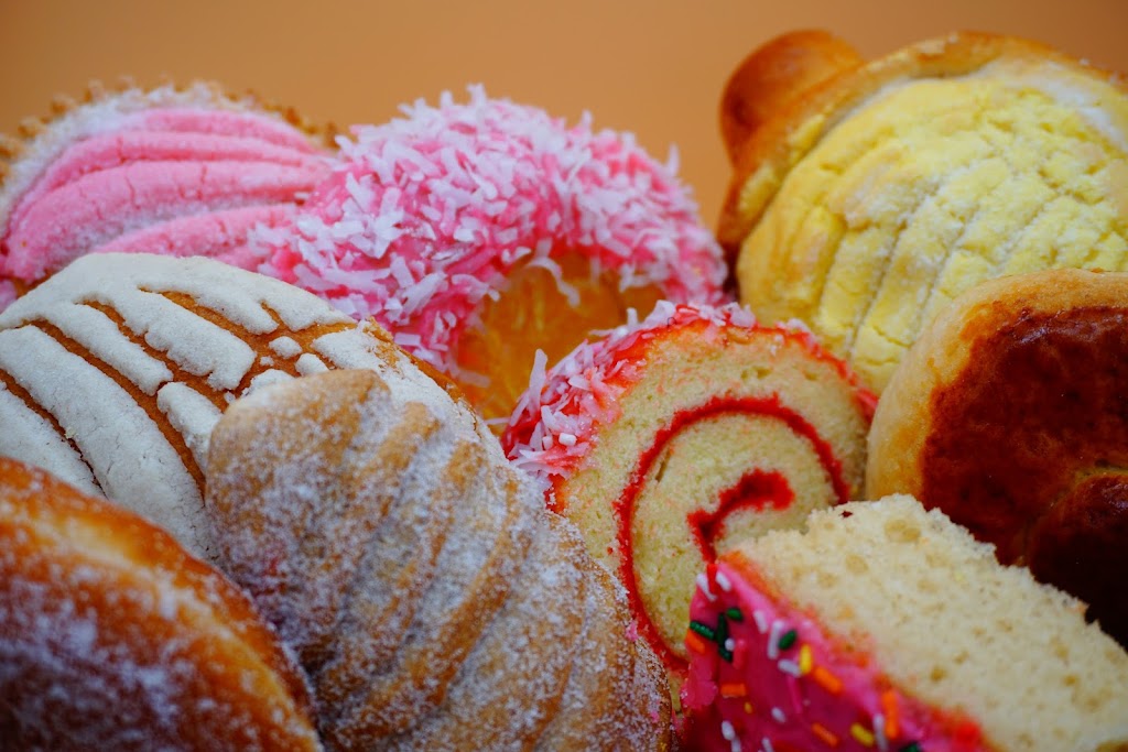 Garcias Bakery | bakery | 5805 FL-674, Wimauma, FL 33598, USA | 8136332848 OR +1 813-633-2848