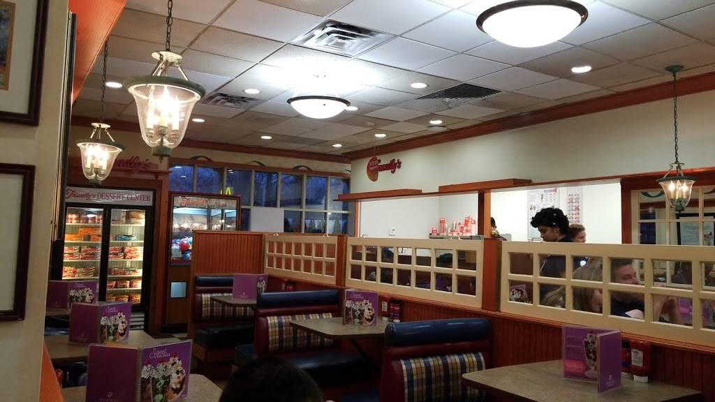 Friendlys | restaurant | 552 Franklin Ave, Franklin Square, NY 11010, USA | 5167756722 OR +1 516-775-6722