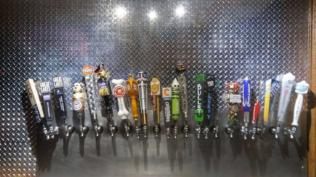 Clubhouse Sports Bar & Grill | restaurant | 2970 6th St #5, Cuyahoga Falls, OH 44221, USA | 3309283837 OR +1 330-928-3837