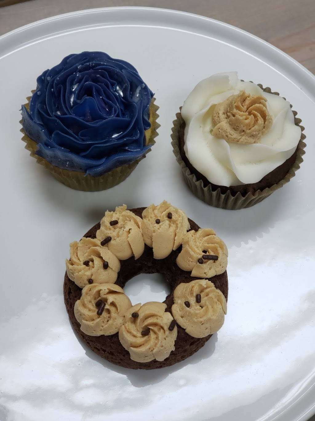 Pelmears Cake Creations | restaurant | 1016 W 7th St, Auburn, IN 46706, USA | 2602260452 OR +1 260-226-0452