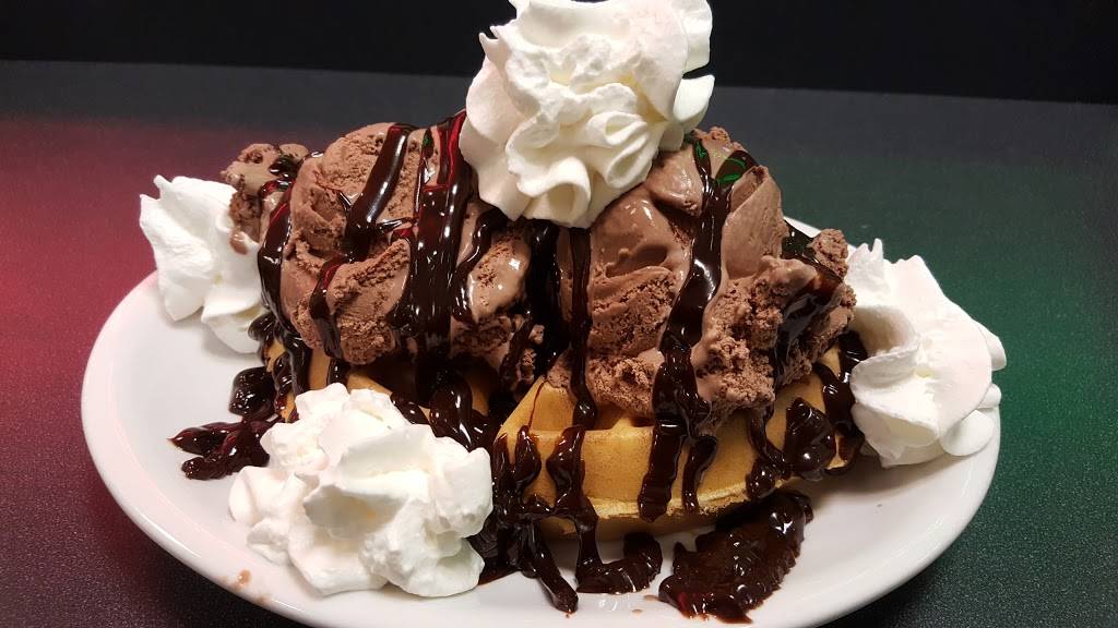 Fifties Diner | restaurant | 363 Burnett Rd, Chicopee, MA 01020, USA | 4135945436 OR +1 413-594-5436