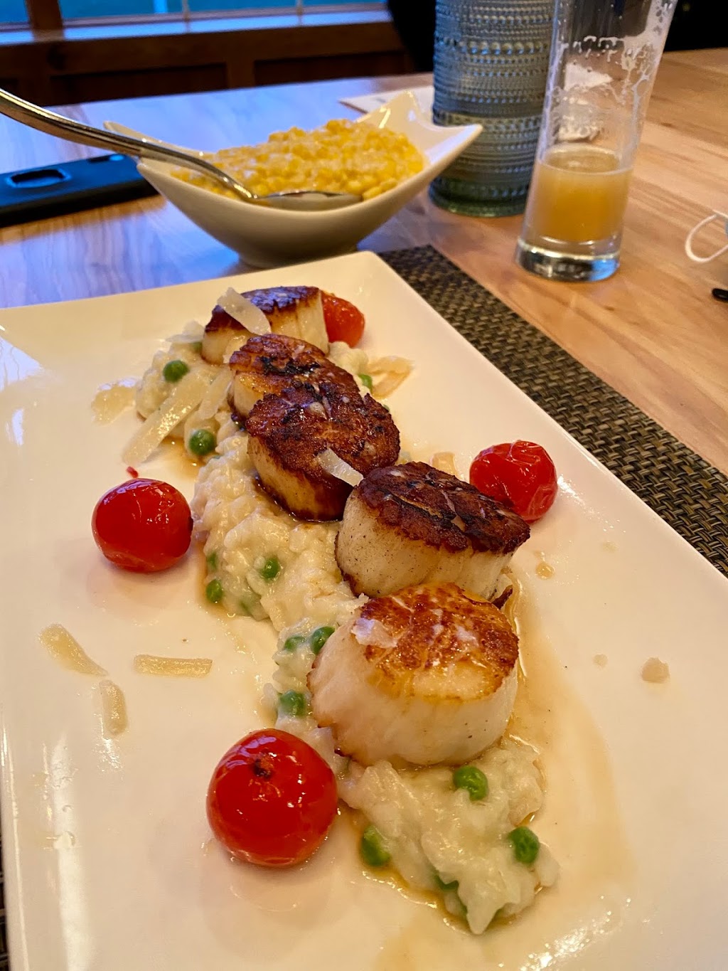 TJ Highland Steakhouse | restaurant | 11 W Ripple Ave, Oshkosh, WI 54902, USA | 9202311076 OR +1 920-231-1076