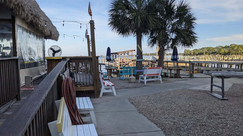 The Seineyard Rock Landing | restaurant | 99 Rock Landing Rd, Panacea, FL 32346, USA | 8507130020 OR +1 850-713-0020