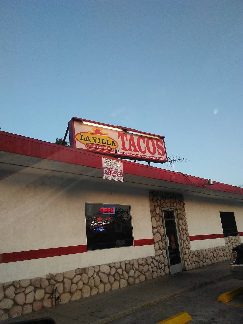 La Villa Taqueria | restaurant | 4001 Niles St #4600, Bakersfield, CA 93306, USA | 6613636024 OR +1 661-363-6024