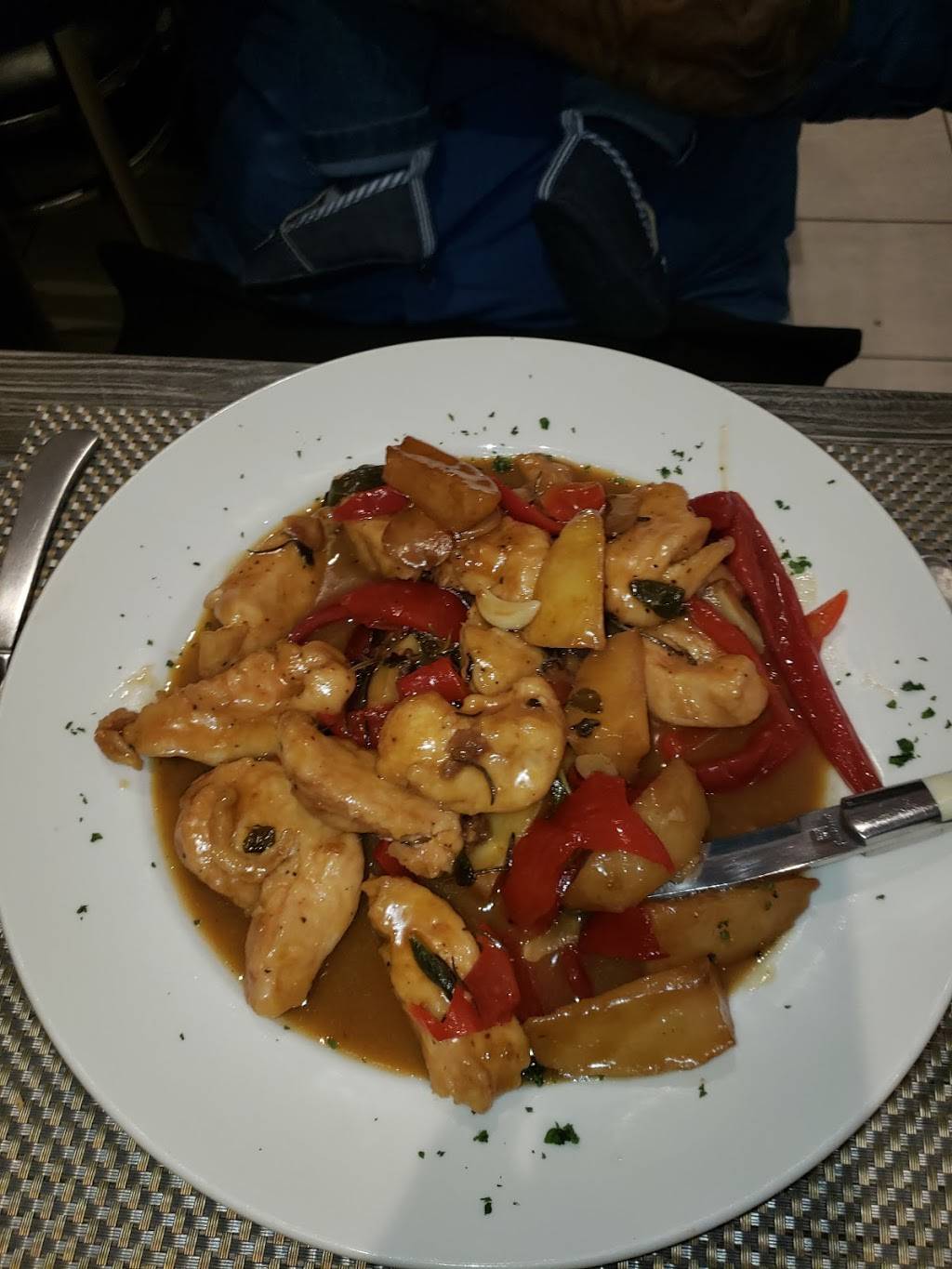 Gina Maries Trattoria | restaurant | 546 Gramatan Ave, Mt Vernon, NY 10552, USA | 9146675200 OR +1 914-667-5200