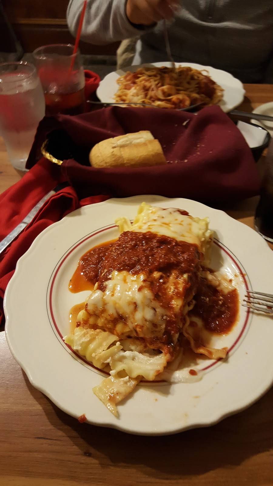 Giorgios Restaurant | restaurant | 25 Grant Ave, Healdsburg, CA 95448, USA | 7074331106 OR +1 707-433-1106