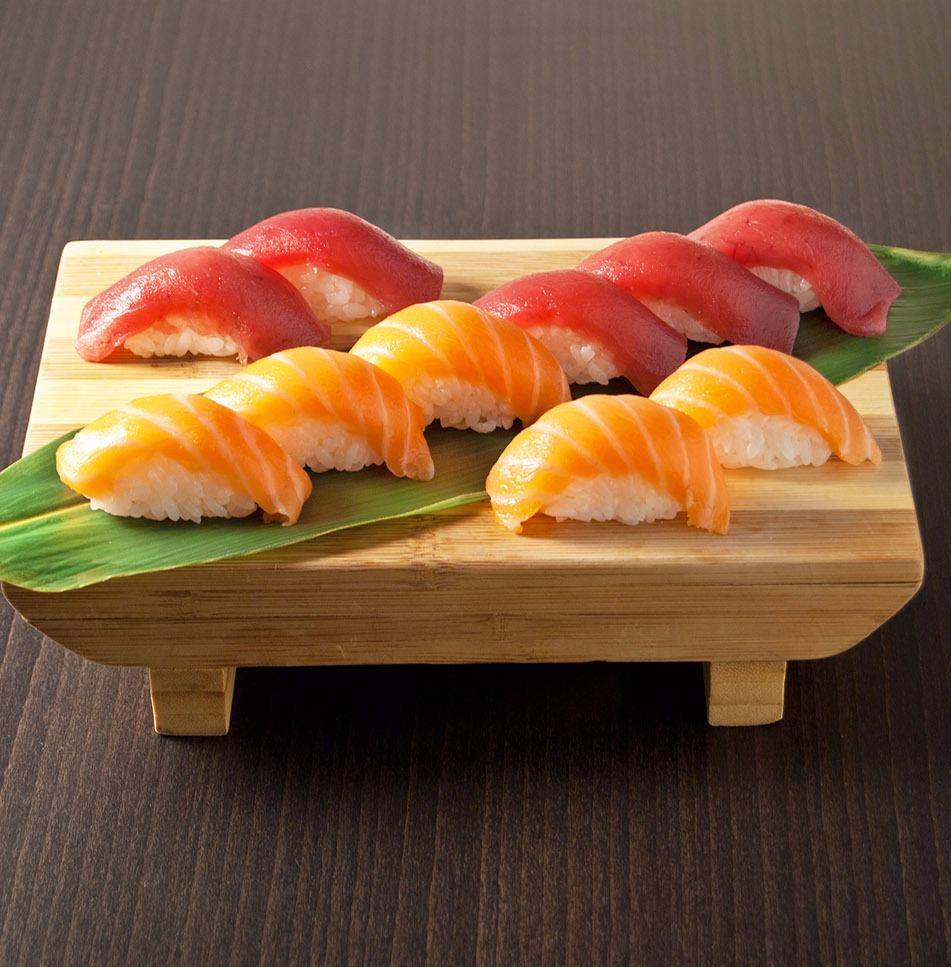 Sakura cafe | restaurant | 2510 E Monument St, Baltimore, MD 21205, USA | 4107328801 OR +1 410-732-8801