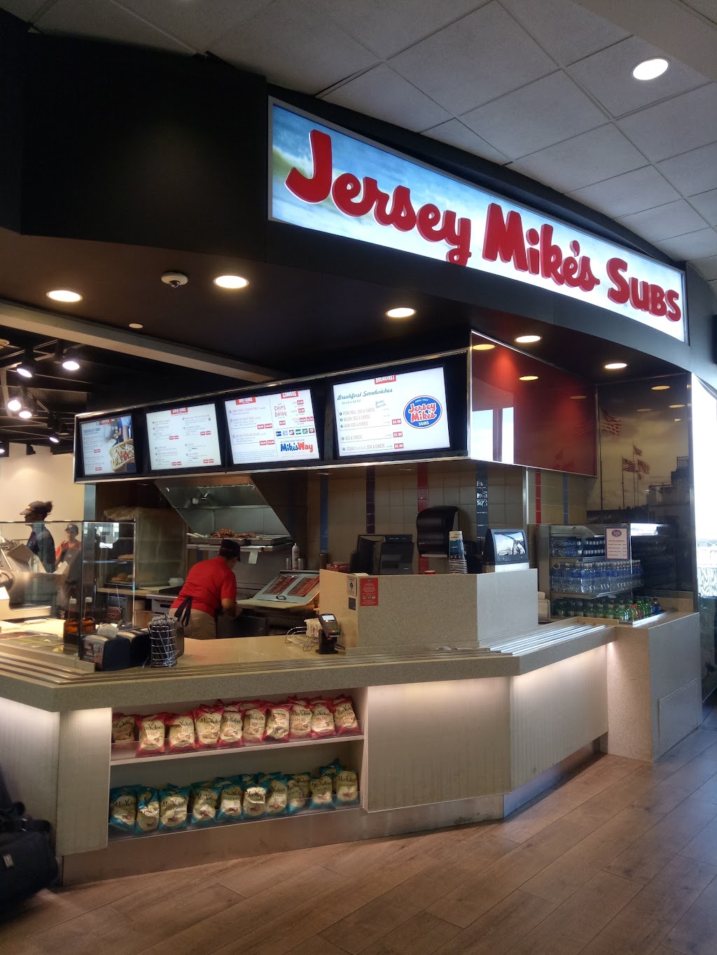 Jersey Mikes Subs | meal takeaway | 3 Brewster Rd, Newark, NJ 07114, USA | 9735048400 OR +1 973-504-8400