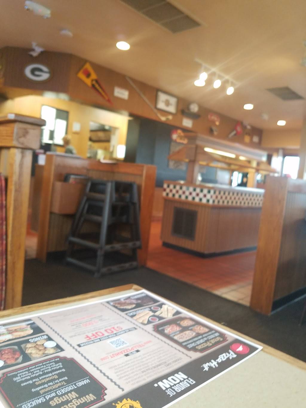 Pizza Hut | meal takeaway | 1236 N Main St, Viroqua, WI 54665, USA | 6086378000 OR +1 608-637-8000