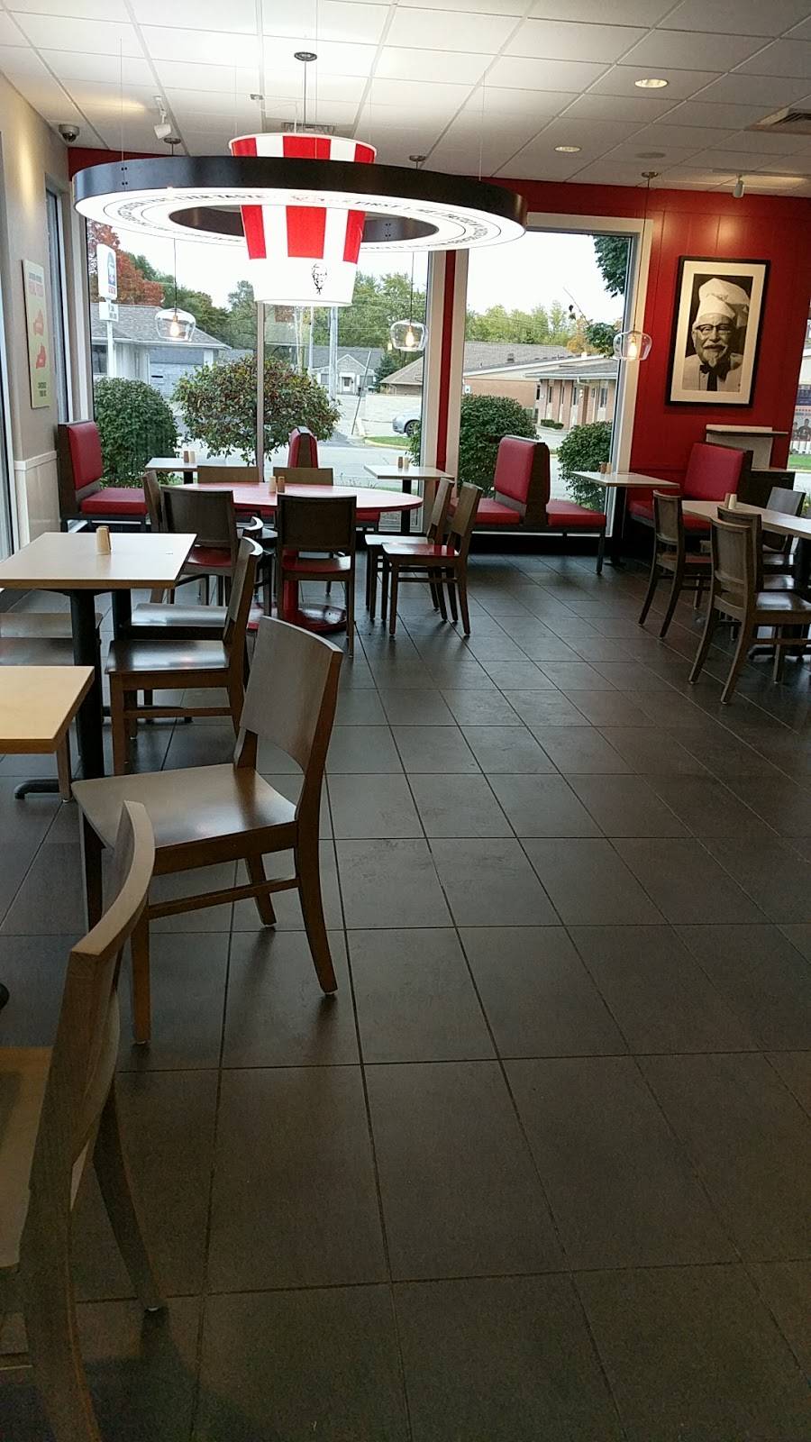 KFC | restaurant | 601 S Tillotson Ave, Muncie, IN 47304, USA | 7652843567 OR +1 765-284-3567