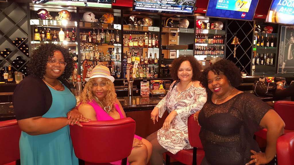 Monarch Recovery Sports Grill | restaurant | 4500 Hampton Blvd, Norfolk, VA 23508, USA | 7572132050 OR +1 757-213-2050