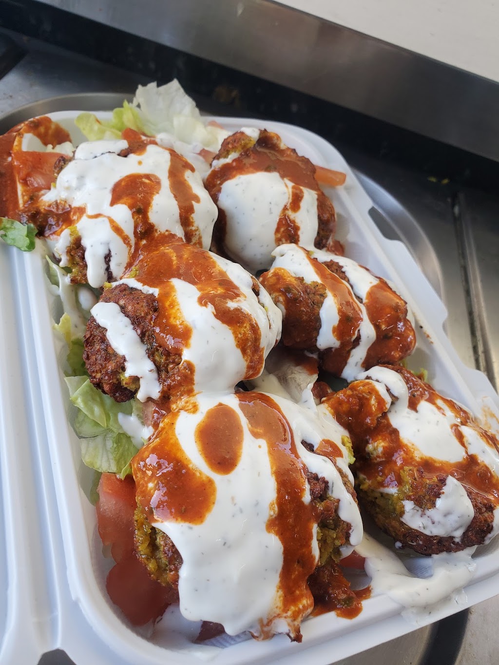 H&T Halal food & Gyros Cart. | restaurant | Near, Baltimore, MD 21205, USA | 4106701426 OR +1 410-670-1426