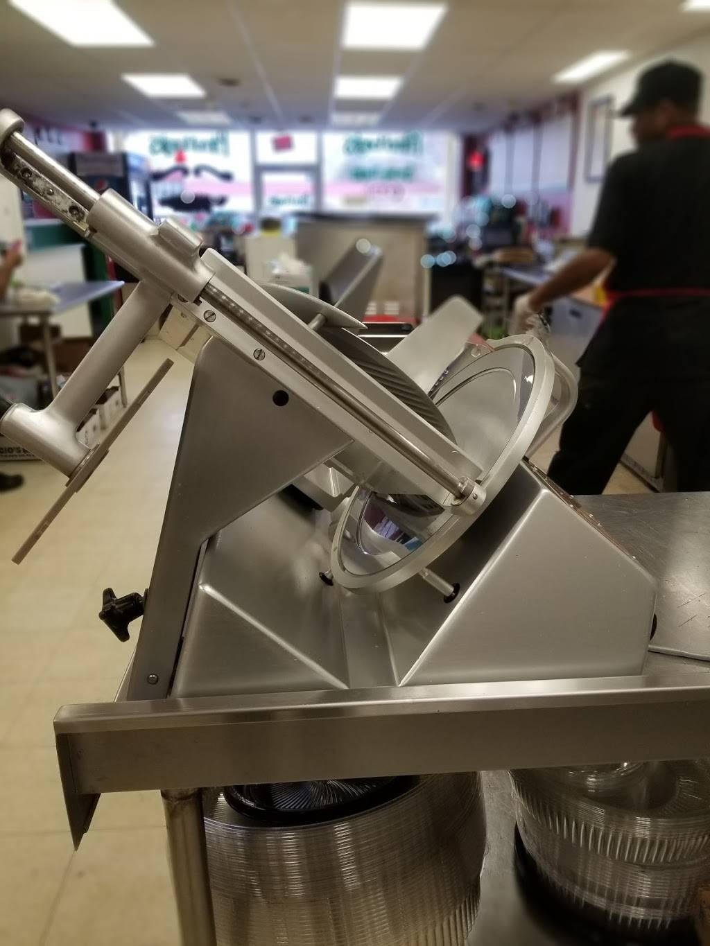 Primo Hoagies | meal takeaway | 504 Baltimore Pike, Springfield, PA 19064, USA | 6105432808 OR +1 610-543-2808