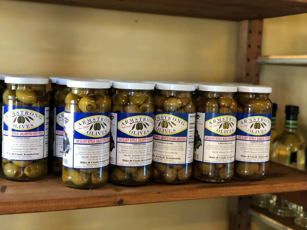 Caesar’s Italian Delicatessen | restaurant | 9500 Brimhall Rd ste 304, Bakersfield, CA 93312, USA | 6615887004 OR +1 661-588-7004