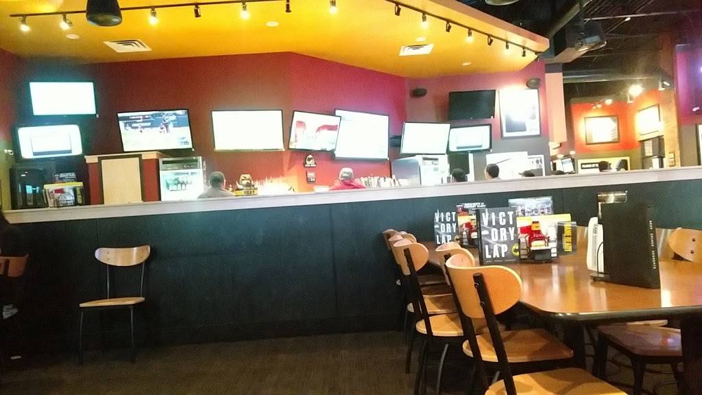 Buffalo Wild Wings | restaurant | 235 Lincoln Way W, Massillon, OH 44647, USA | 3308372999 OR +1 330-837-2999