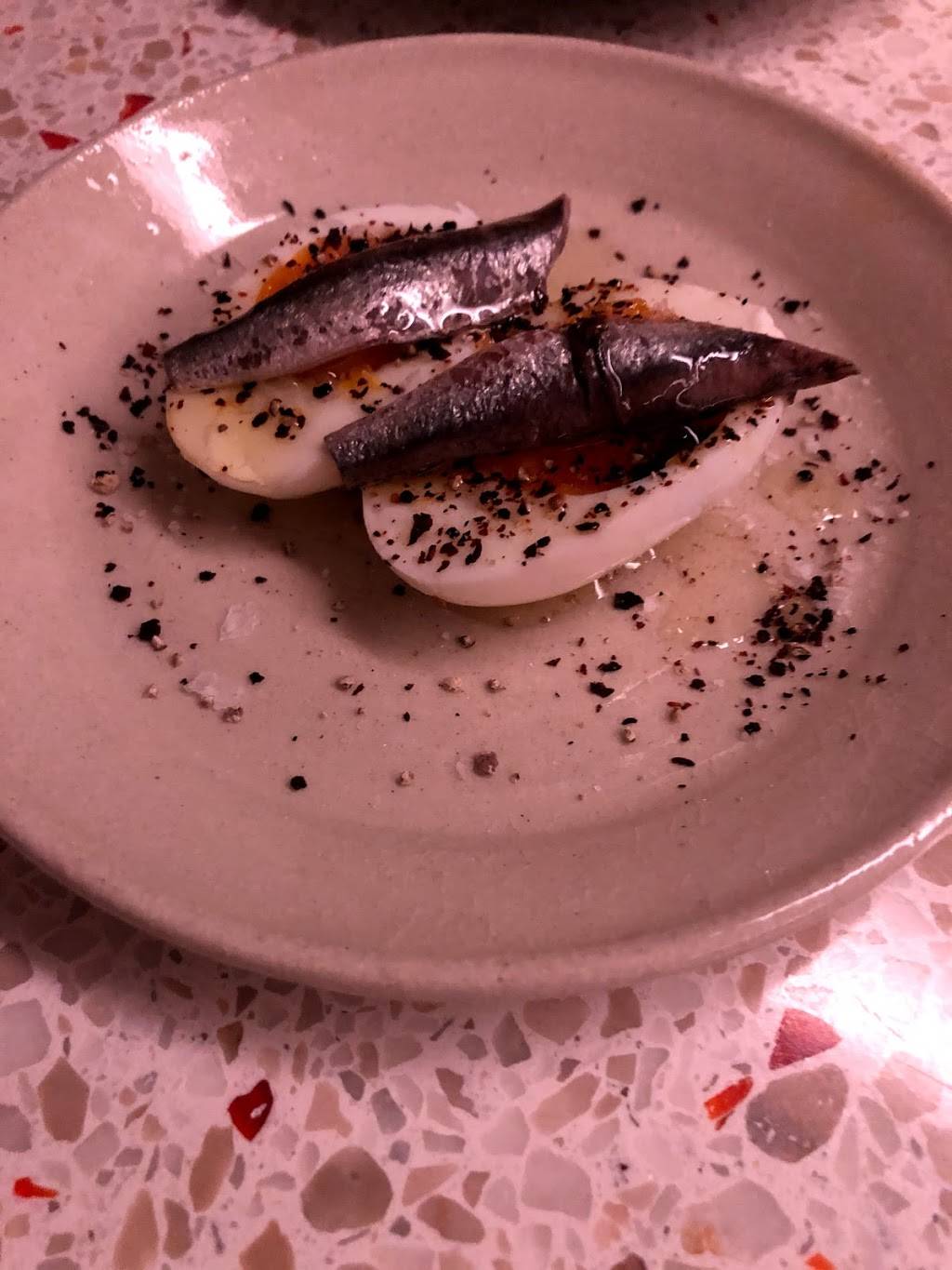 Eszett | restaurant | 3510 Sunset Blvd, Los Angeles, CA 90026, USA | 3235226323 OR +1 323-522-6323