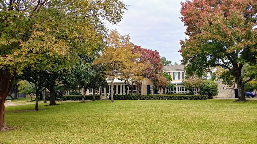 Tarry House | restaurant | 3006 Bowman Ave, Austin, TX 78703, USA | 5124728366 OR +1 512-472-8366