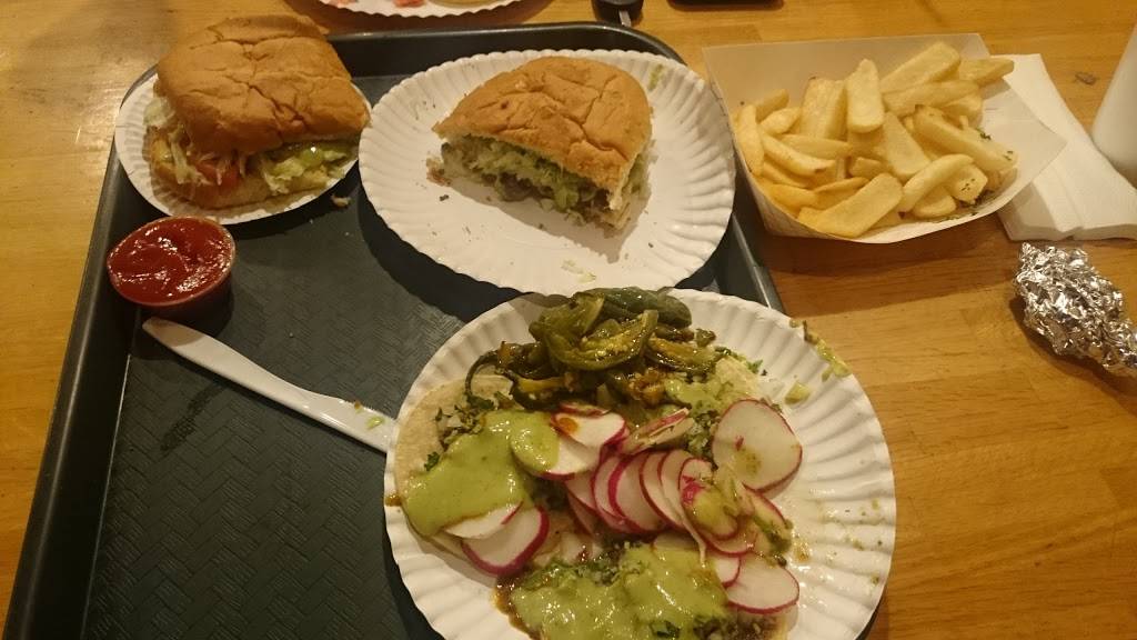 Los Tacos De Huicho | restaurant | 123 E 18th St, Bakersfield, CA 93305, USA | 6613289490 OR +1 661-328-9490