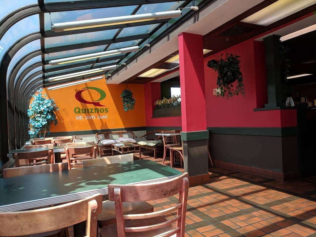 Quiznos | restaurant | 725 Campus Ct, Hazelwood, MO 63042, USA | 3147319555 OR +1 314-731-9555
