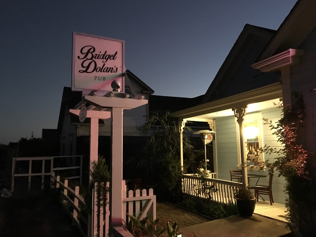 Bridget Dolans Pub & Dinner House | restaurant | 5910 CA-1, Elk, CA 95432, USA | 7078773422 OR +1 707-877-3422