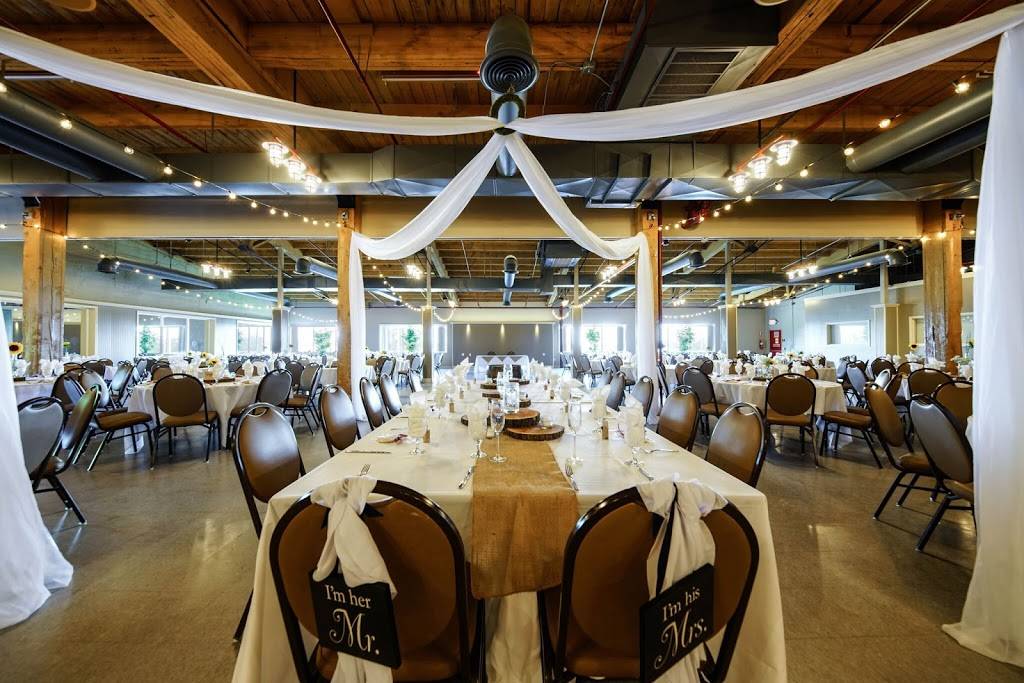 Fricanos Muskegon Lake | restaurant | 1050 West Western Avenue Suite 200 Suite 200, Muskegon, MI 49441, USA | 2317227775 OR +1 231-722-7775