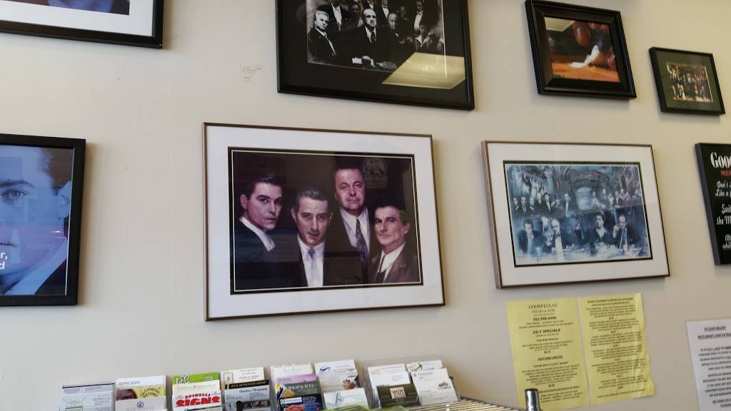 Goodfellas Steaks & Subs | restaurant | 3206 Kirkwood Hwy, Wilmington, DE 19808, USA | 3029984446 OR +1 302-998-4446