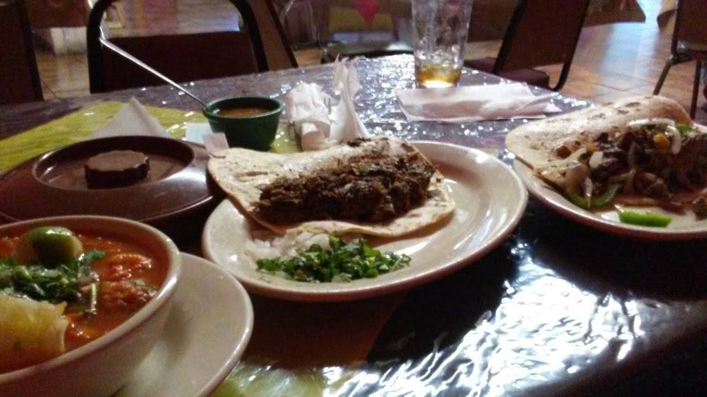 El Olvido Hacienda | restaurant | 632 E Kingsbury St, Seguin, TX 78155, USA | 8303790106 OR +1 830-379-0106