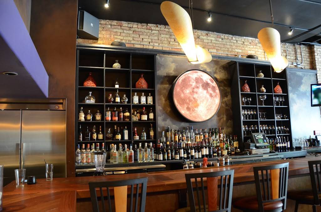 Tapa La Luna | restaurant | 226 E Lincoln Hwy, DeKalb, IL 60115, USA | 8152170990 OR +1 815-217-0990