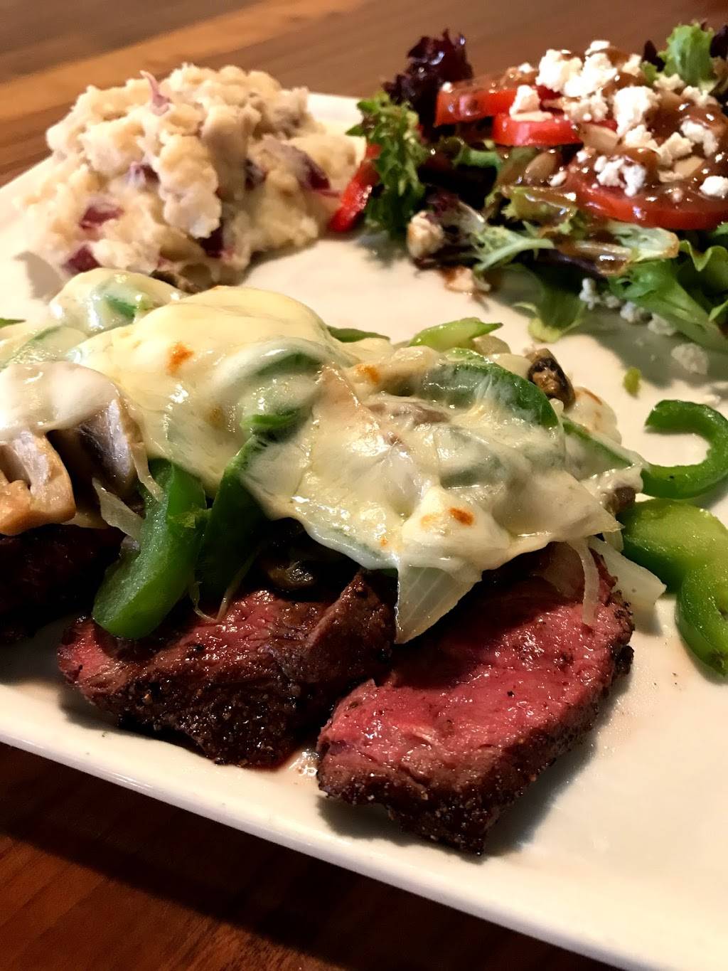 Door 142 | restaurant | 142 N Main St, Fredericktown, OH 43019, USA | 7408484074 OR +1 740-848-4074