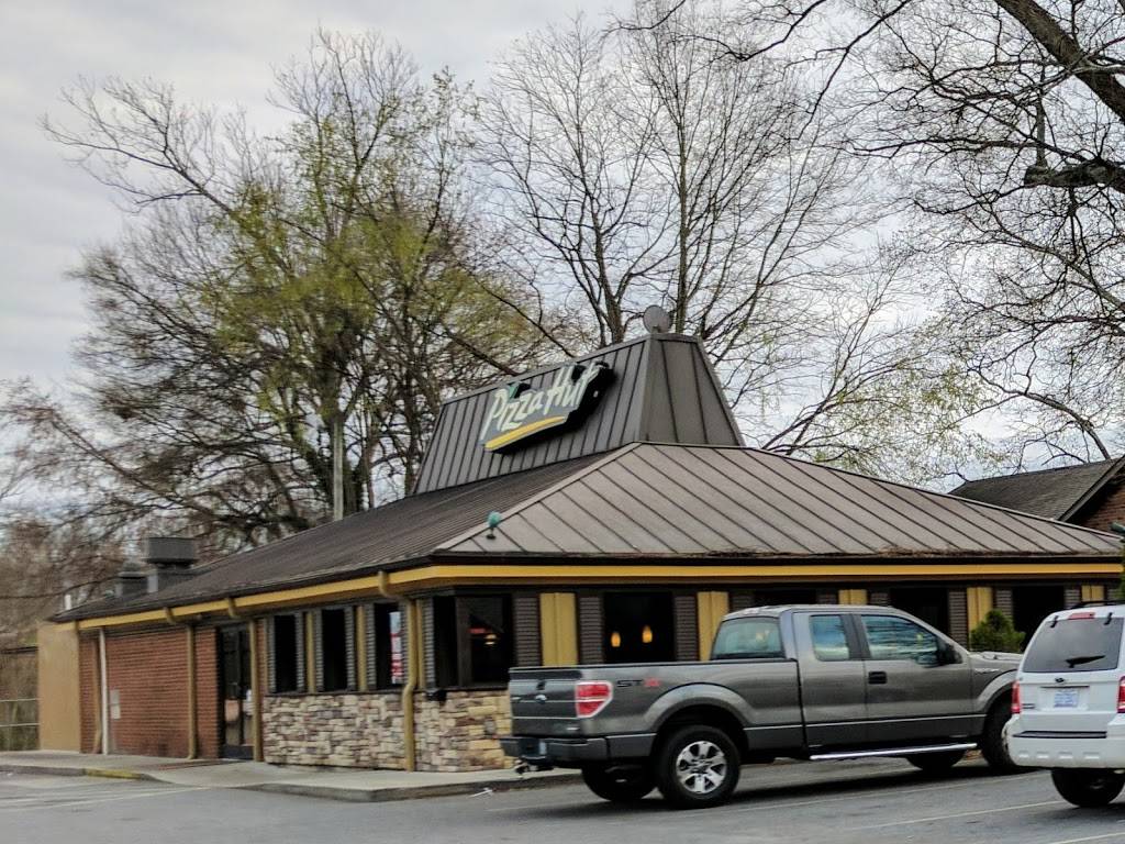 Pizza Hut | restaurant | 518 E Main St, Lincolnton, NC 28092, USA | 7047356518 OR +1 704-735-6518