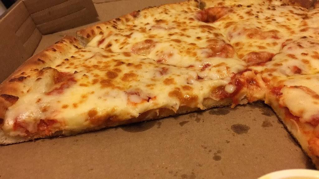 Papa Johns Pizza | restaurant | 106 E Green St, Champaign, IL 61820, USA | 2173555858 OR +1 217-355-5858