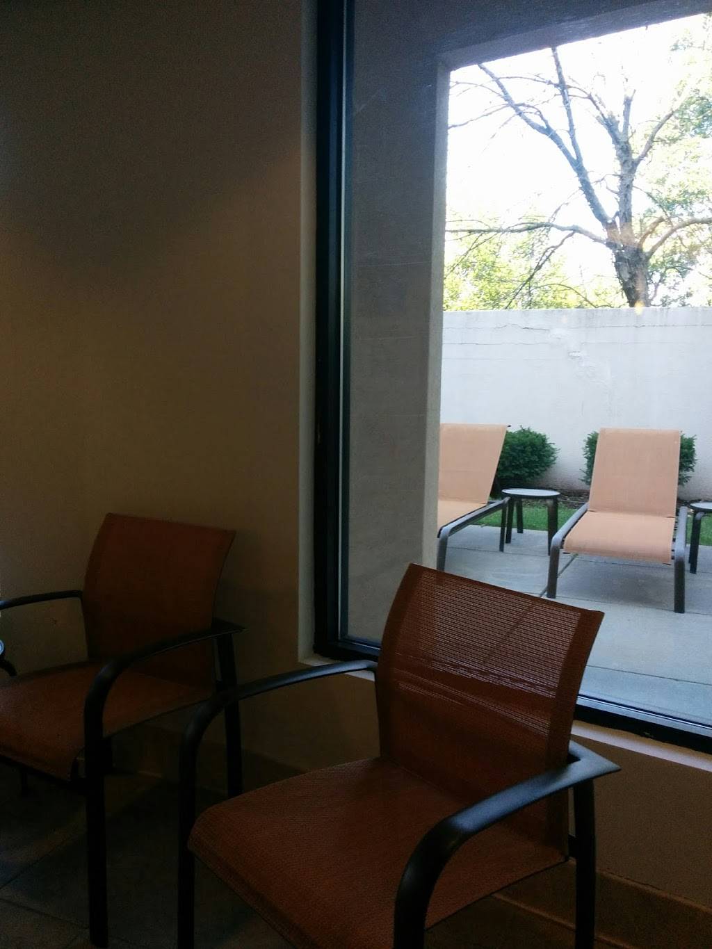 The Bistro – Eat. Drink. Connect.® | restaurant | 4825 N Main St, Mishawaka, IN 46545, USA | 5742729900 OR +1 574-272-9900