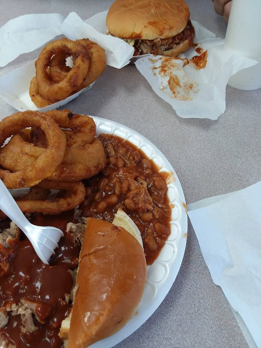 Colemans Bar-B-Que | restaurant | 554 E Commerce St #2406, Hernando, MS 38632, USA | 6624299851 OR +1 662-429-9851