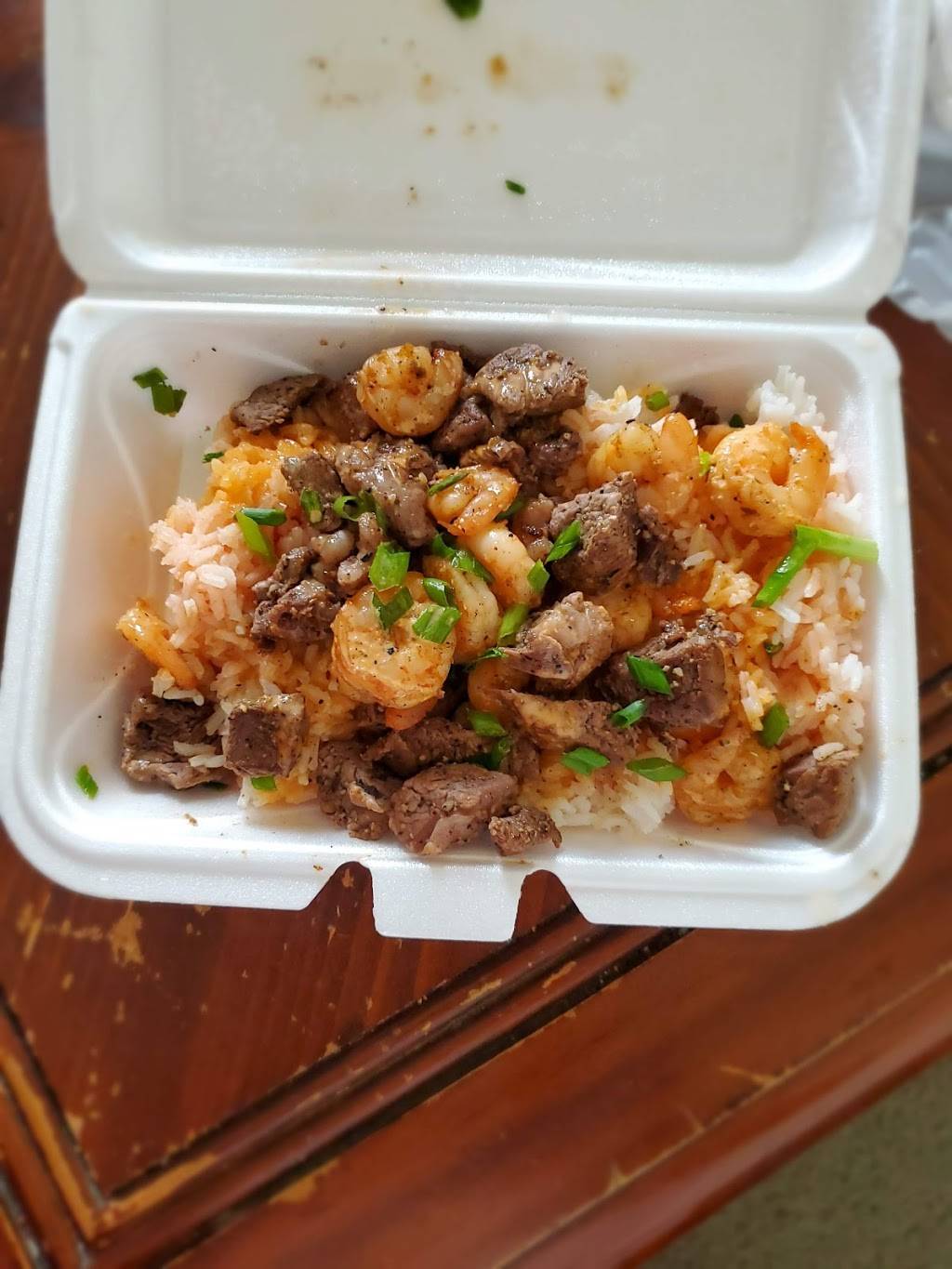 Fresh Out The Grease | restaurant | 1429 Woodward Rd, Midfield, AL 35228, USA | 2056376101 OR +1 205-637-6101