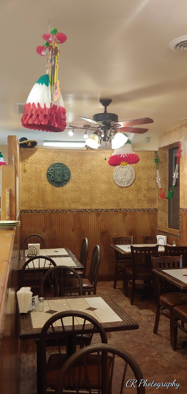 El Pueblito | restaurant | 1027 Dillerville Rd, Lancaster, PA 17603, USA | 7173939411 OR +1 717-393-9411