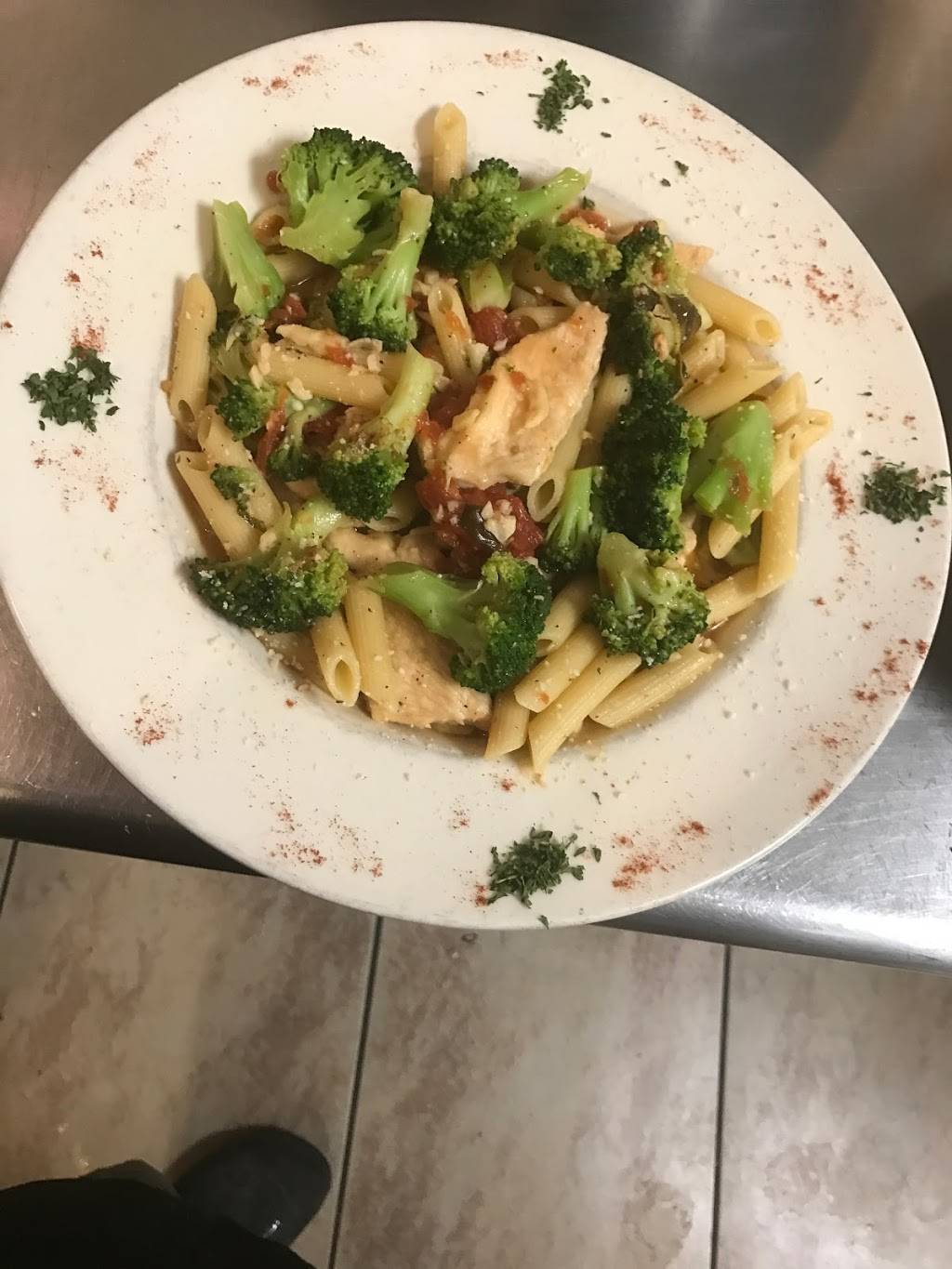 Ferrara Pizza And Pasta | restaurant | 9124, 3020 Lamberton Blvd, Orlando, FL 32825, USA | 4072772881 OR +1 407-277-2881