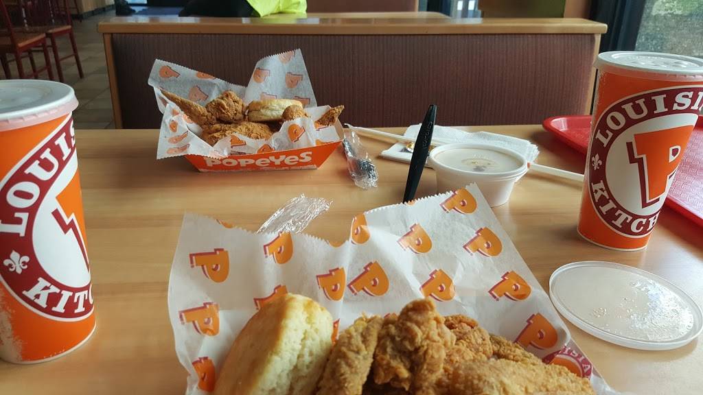 Popeyes Louisiana Kitchen | restaurant | 1959 Howard St, Chicago, IL 60626, USA | 7737649870 OR +1 773-764-9870