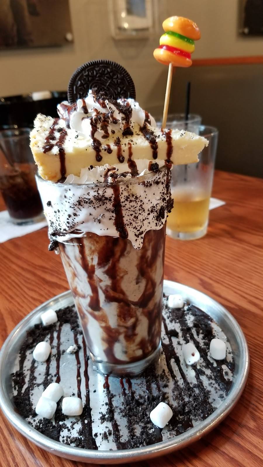 Steel Plow Burger Company | restaurant | 2180 53rd St, Moline, IL 61265, USA | 3095173117 OR +1 309-517-3117