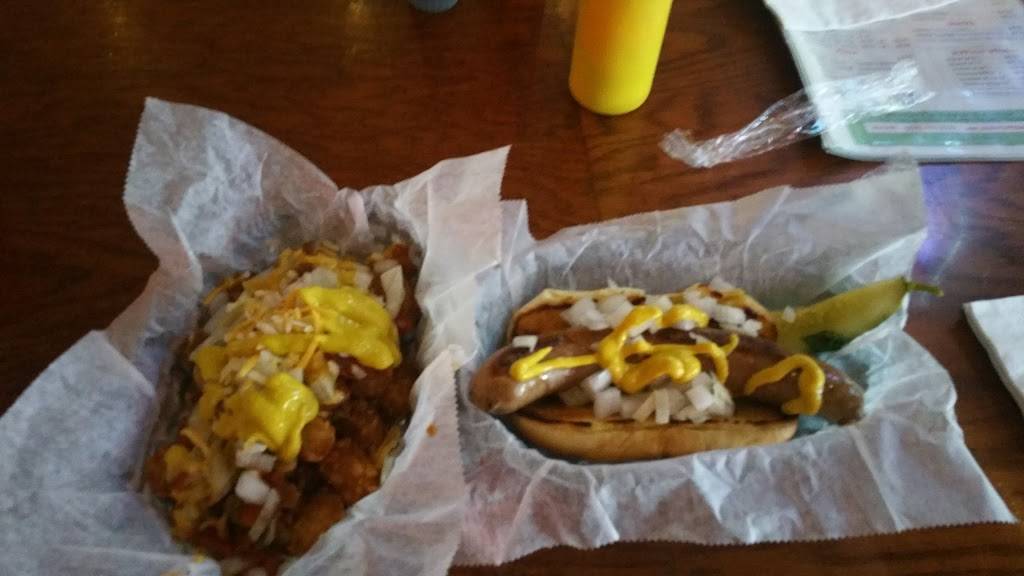 Shakers Lounge-Sports Bar & Grill | restaurant | 121 W Stevenson Rd, Ottawa, IL 61350, USA | 8154332110 OR +1 815-433-2110