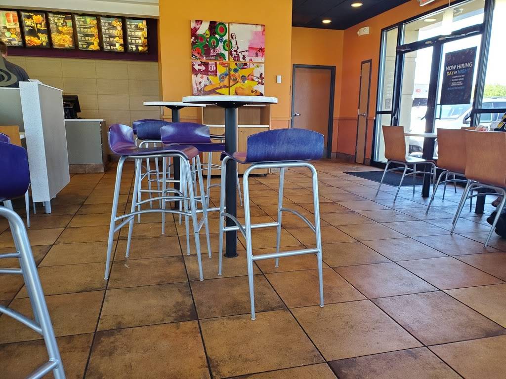 Taco Bell | meal takeaway | 4141 Mormon Coulee Ct, La Crosse, WI 54601, USA | 6087883811 OR +1 608-788-3811